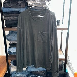 ABERCROMBIE & FITCH OVERSIZED POCKET LONG SLEEVE SIZE M (MEDIUM)